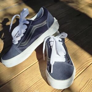 Kids Navy Blue Canvas and Suede Low-top Vans - US Size 11